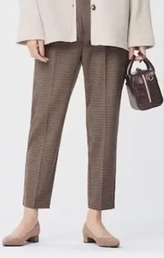 GU 起毛タックテーパードパンツ(チェック) ブラウン　茶色