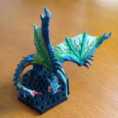 モンスターハンター 　リオレウス亜種　フィギュア