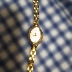 ✨️VALENTINO MORADEI AURORA RUBY 12P 腕時計⌚️✨️ - メルカリ