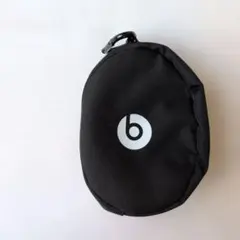 Beats　ヘッドホンケースのみのサムネイル