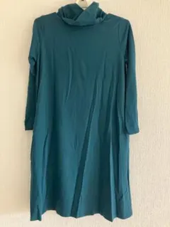 タートルネックワンピース