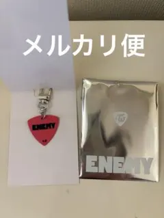 twice ENEMY ピックキーホルダー　モモ