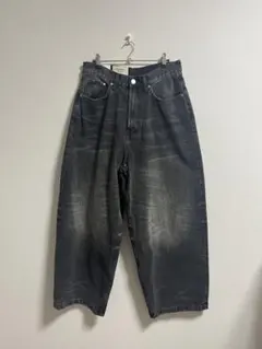 H&M スーパーバギージーンズ　ブラック