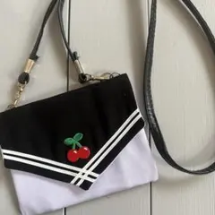 ショルダーストラップ付き移動ポケット　黒×紫×cherry