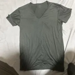 ユニクロ　エアリズム　Ｖネック　半袖　ブラック