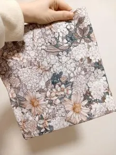 Item thumbnail for item e2b2e73d-9023-48c5-9f44-2eaa67882f53