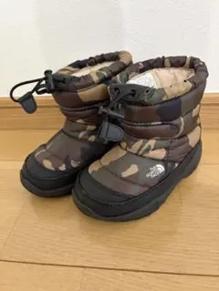 THE NORTH FACE ヌプシブーティ カモフラ 16cmのサムネイル