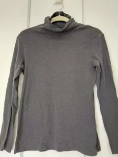 UNIQLOタートルネックカットソー 長袖グレー無地 シンプルXLサイズトップス