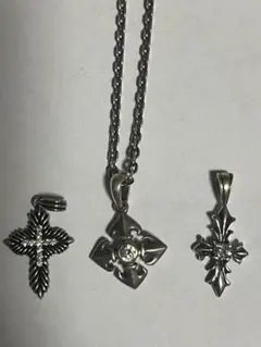 シルバーネックレス　クロス