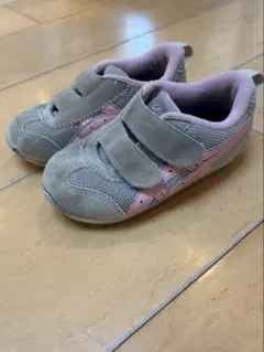 Item thumbnail for item cab2780a-d404-4d9e-bb52-10c3f9f8d133