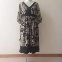 花柄プリントワンピース（新品、未使用）