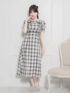 pium ラウンド切替リボンテープロングワンピ 美品 ピウム ロング