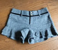 グレー フリル裾 ショートパンツ