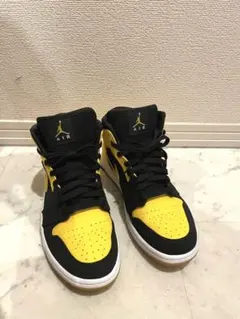 ナイキ エアジョーダン1 レトロ ミッド ニュー ラブ 2017