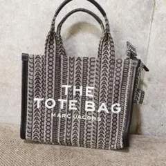 MARC JACOBS ザ　モノグラム　トートバッグ　スモール