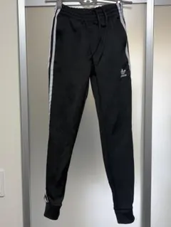 adidas アディダスオリジナルス ジョガーパンツ
