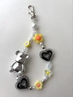 ハンドメイド　ビーズストラップ