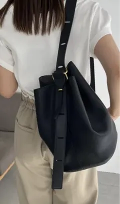 カプリシュレマージュ　2WAYバケットバッグ