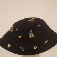 クマ 刺繍 バケットハット ブラック　フリーサイズ　熊 ベアー 文字