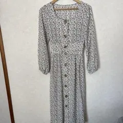 小花柄ロングワンピース　ロングカーディガン