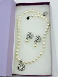 美品　YUMI KATSURA パールネックレス　イヤリングセット