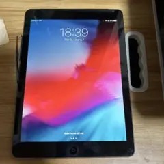 Apple iPad Air 第1世代 本体 16GBのサムネイル