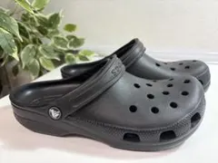 未使用品⭐︎crocs クロックス　クラシッククロッグ　M6 W8 黒のサムネイル