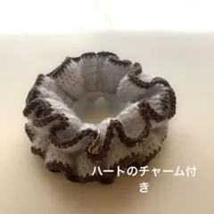ダブルフリルデザインシュシュ　ハンドメイドシュシュ　手編み