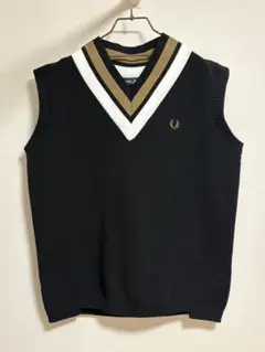 ポ*☆様 FRED PERRY フレッドペリー チルデン ベスト K4527のサムネイル