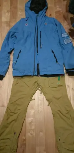 inhabitant　インハビタント　ブルージャケット＆ベージュパンツセット
