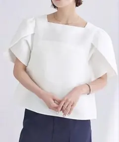 タグ付き新品】ユアーズ オフショルダー ペプラム トップス ホワイト 