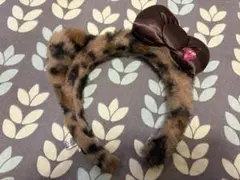 ハローキティ ヒョウ柄カチューシャ ブラウンリボン付き