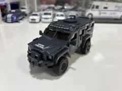 グリーンライト】1/64 シボレー タホ アメリカ警察 ベアキャット装甲車