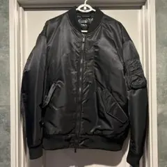 UNIQLO +J ハイブリッドダウンオーバーサイズMA－1