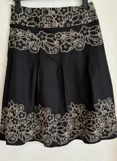 ディノスCARA刺繍スカートのサムネイル