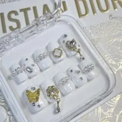 ‪‪❤︎‬現品‪‪❤︎‬ ネイルチップ 量産型 推し 白 パール ビジュー ワンホン