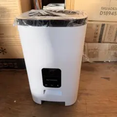 Item thumbnail for item 4902b1aa-6999-492d-9d21-c489efb77336