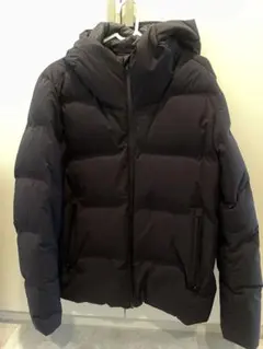 UNIQLO シームレスダウンパーカー　 ブラック