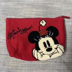 ディズニー　ミニーマウス刺繍ポーチ