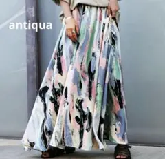 アンティカantiqua水彩プリント風アート柄スカート　サイズＦのサムネイル