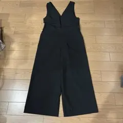 ブラックオールインワン