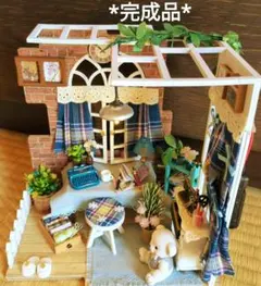 ミニチュア☆リーメントに☆ドールハウス☆子供部屋☆プレイモービルに 