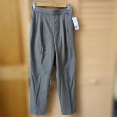 ♥値下げ新品GLOBAL WORK ウツクシルエットテーパードパンツS￥3900