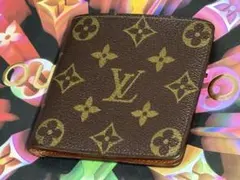 LOUIS VUITTONルイヴィトン　小銭入れ付き二つ折り財布