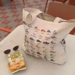 スニーカー柄　キャンバス トートバッグ