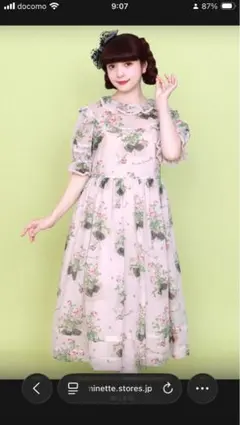 メゾンドミネット　青木美沙子さんコラボ 薔薇柄ワンピース　emiru様専用のサムネイル