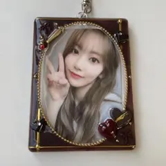 トレカキーホルダー　韓国　トレカ　レジン　デコ　硬質　ケース　トレカケース　c1