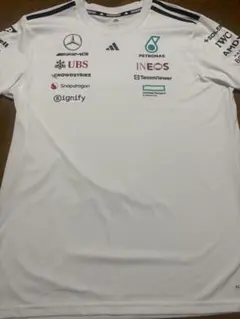 メルセデスAMGペトロナスモータースポーツ　Tシャツ　Lサイズのサムネイル