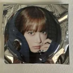 LE SSERAFIM　ウンチェ　DIFFERENT 缶バッジ　ポップアップ