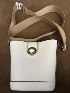 kate spadeホワイト ショルダーバッグ